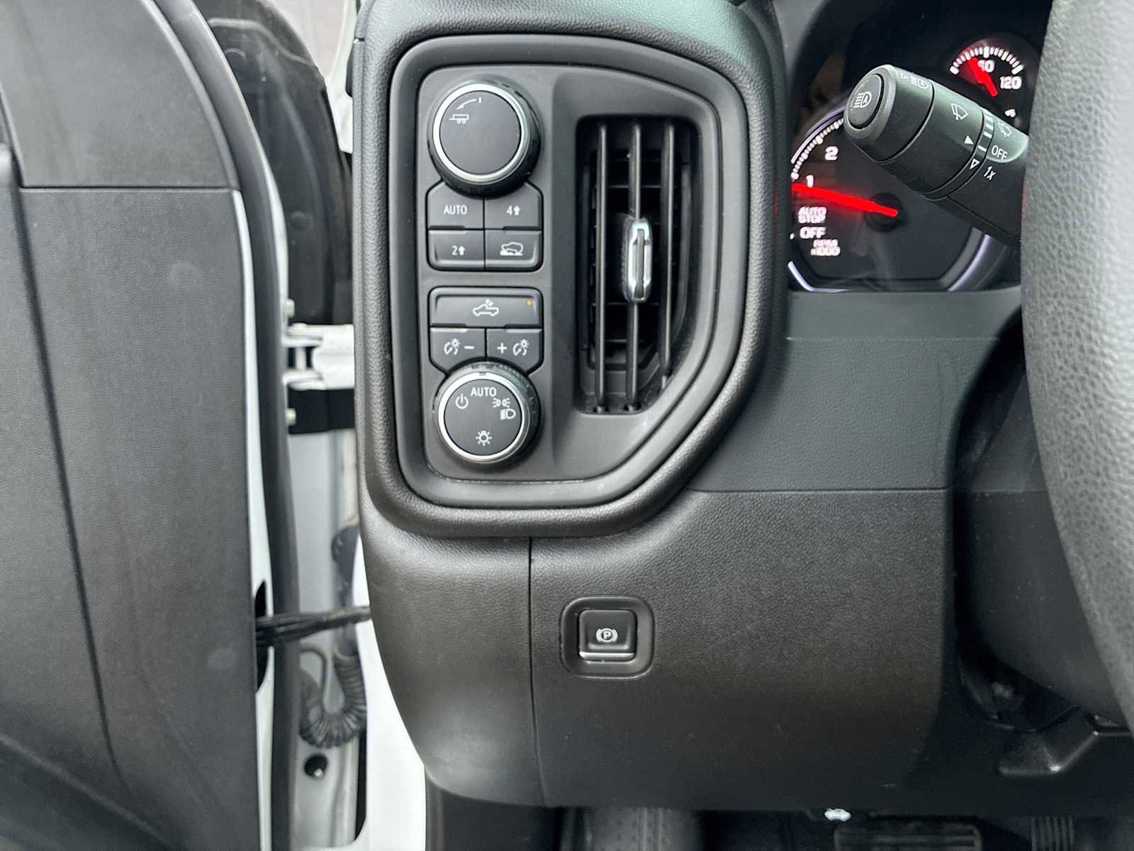 Certified 2023 Chevrolet Silverado 1500 Custom w/ Rally Edition image 17