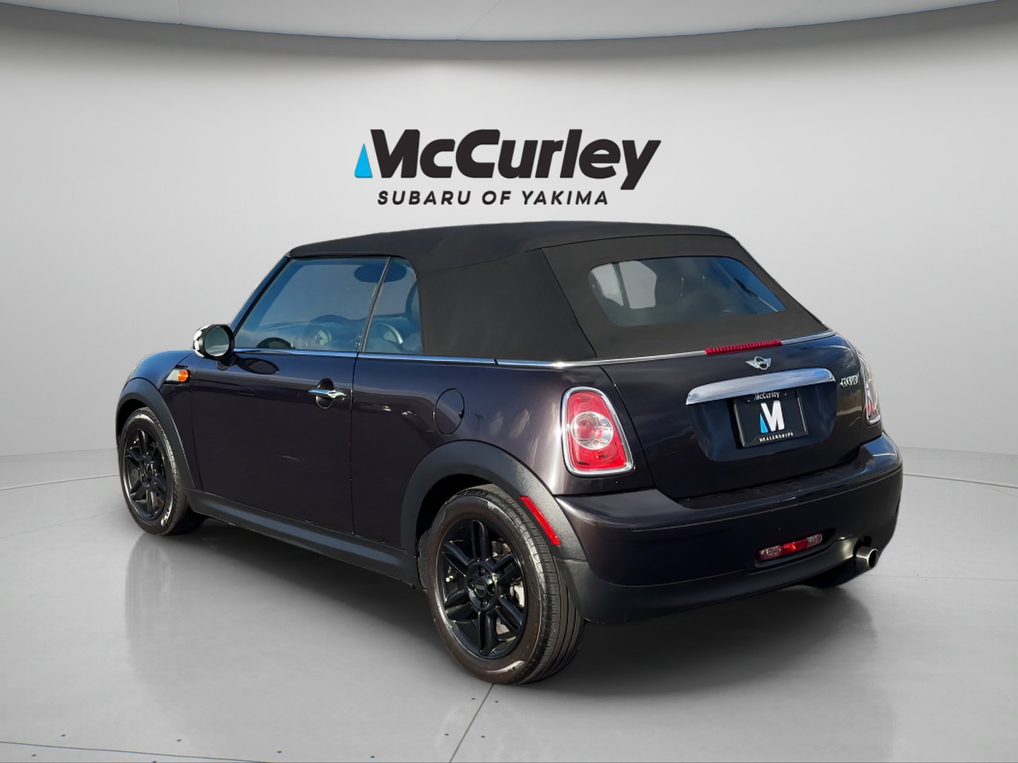 Used 2014 MINI Cooper Base image 3