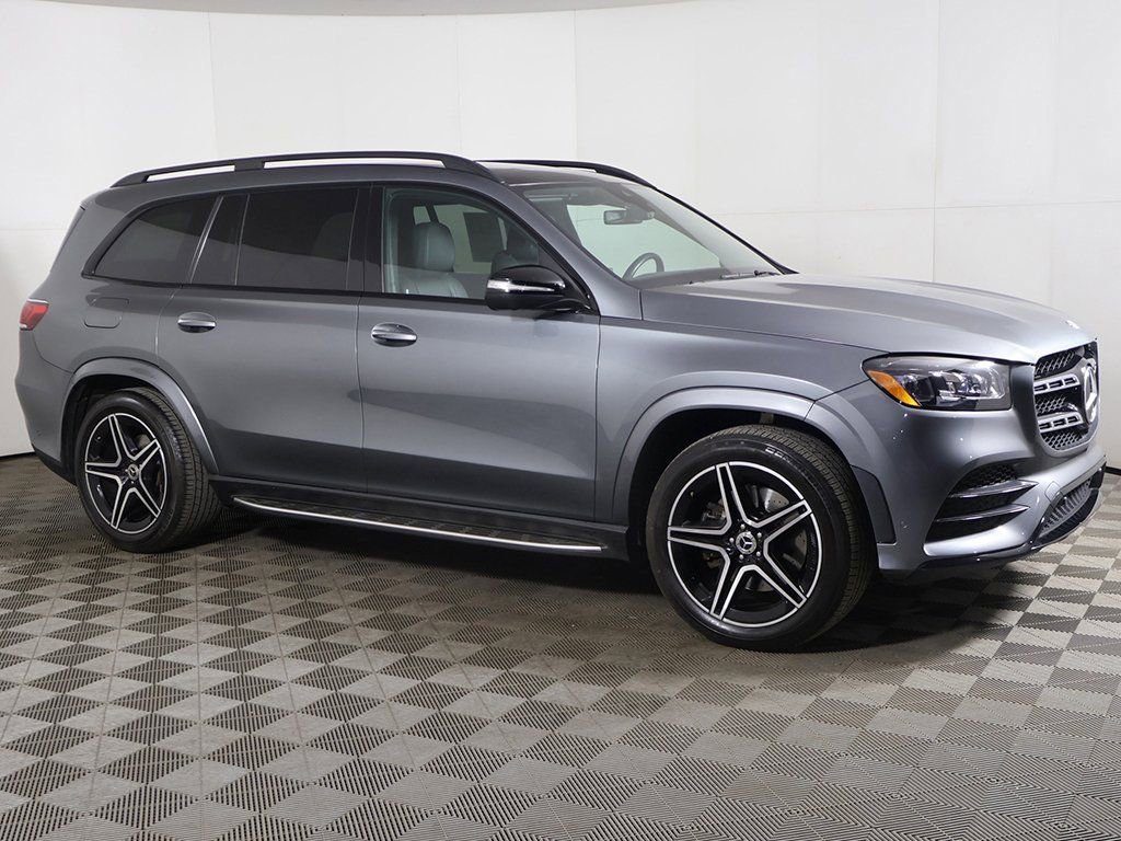 Used 2022 Mercedes-Benz GLS 450 4MATIC w/ AMG Line Exterior image 18