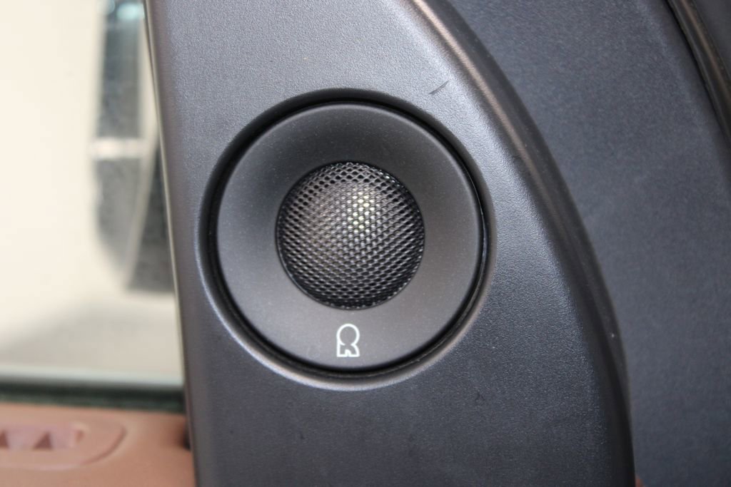 Used 2025 Lincoln Navigator Reserve image 28