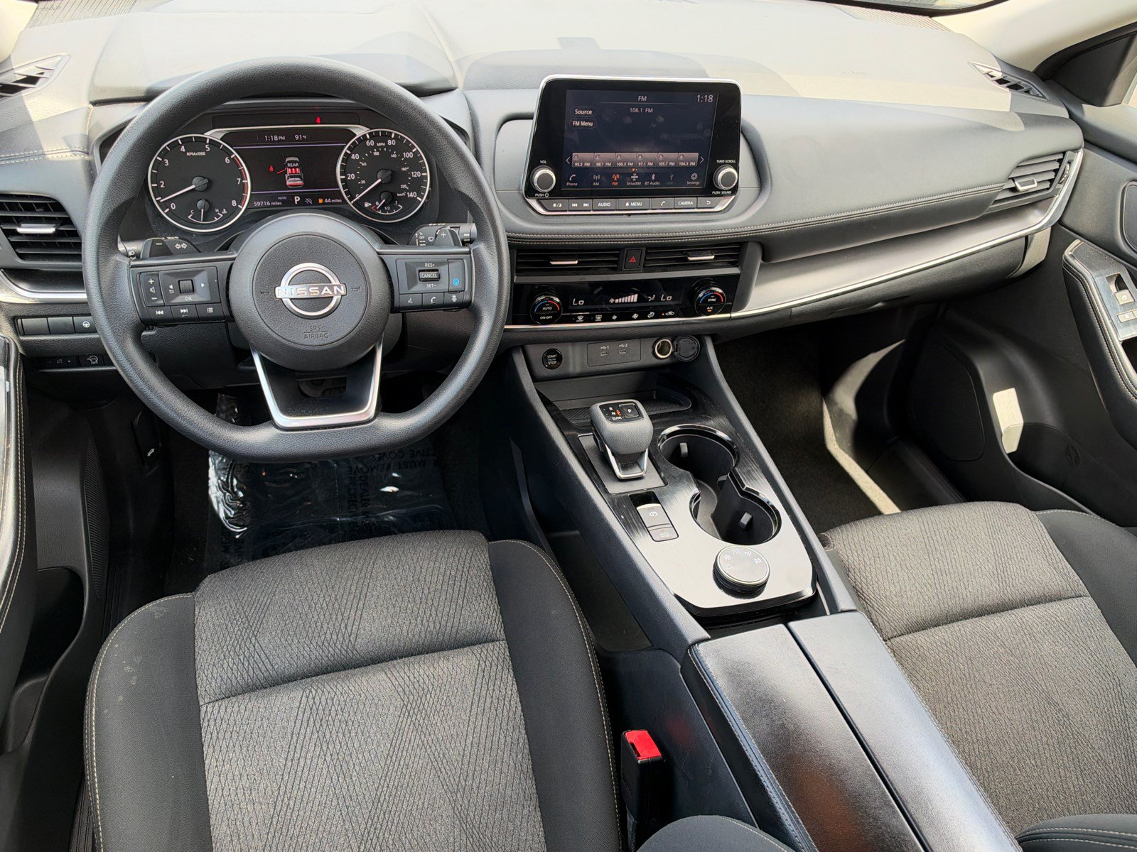 Used 2024 Nissan Rogue SV AWD/4WD image 23