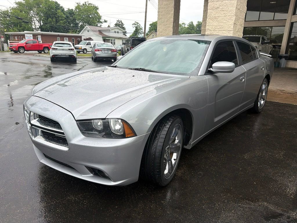Used 2011 Dodge Charger Rallye RWD image 2