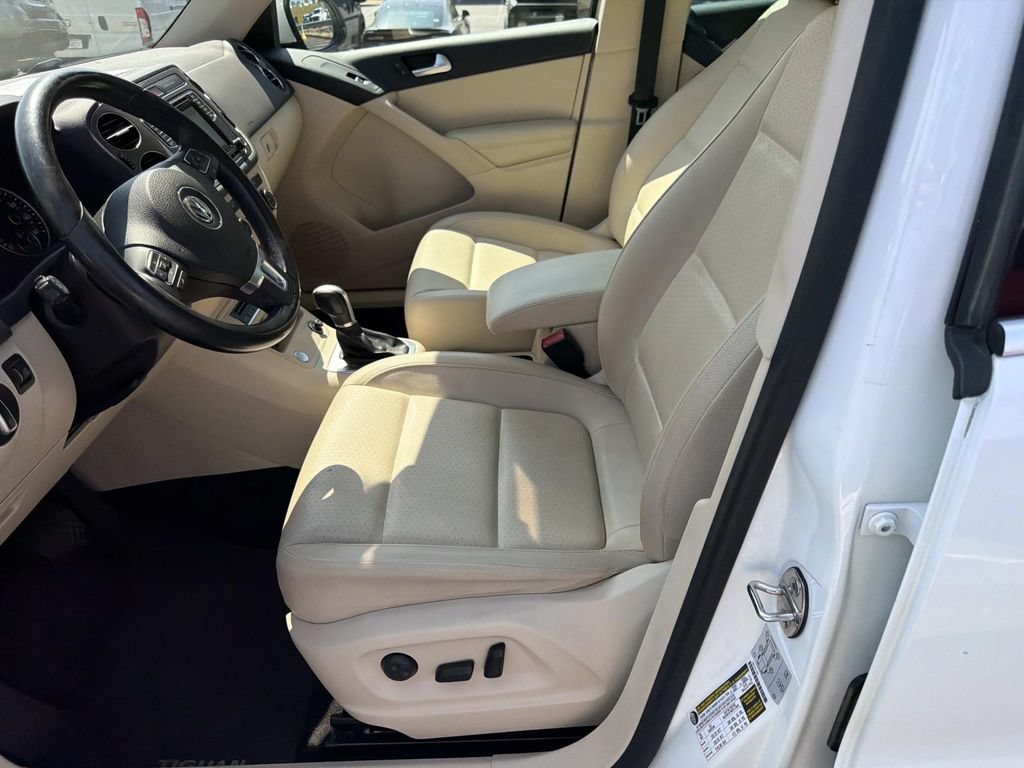 Used 2017 Volkswagen Tiguan Wolfsburg Edition FWD image 19