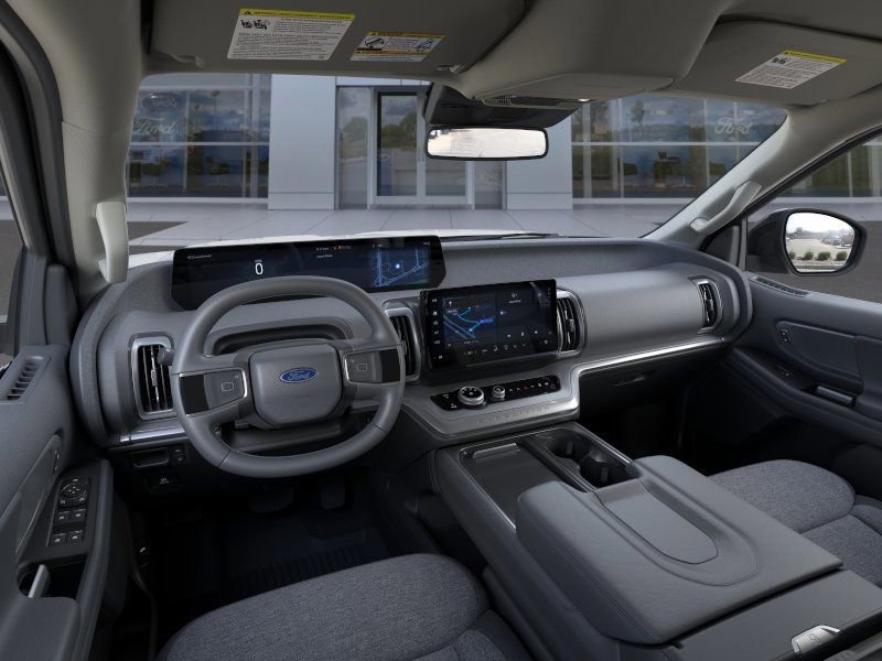 New 2026 Ford Expedition Active image 41