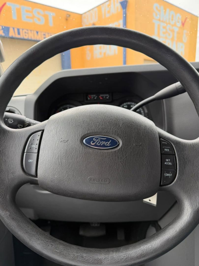 Used 2014 Ford E-150 and Econoline 150 w/ Commercial Cargo Van Package RWD image 19