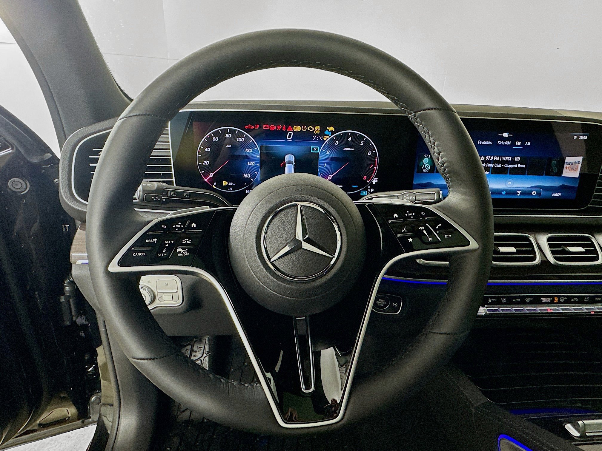 Used 2026 Mercedes-Benz GLE 450 4MATIC image 11