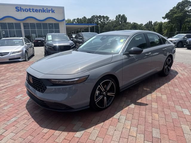 Certified 2025 Honda Accord Sport image 1