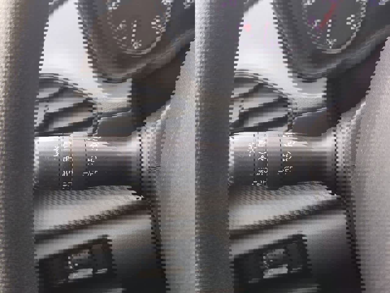 Certified 2024 Subaru Crosstrek 2.0i Premium image 25