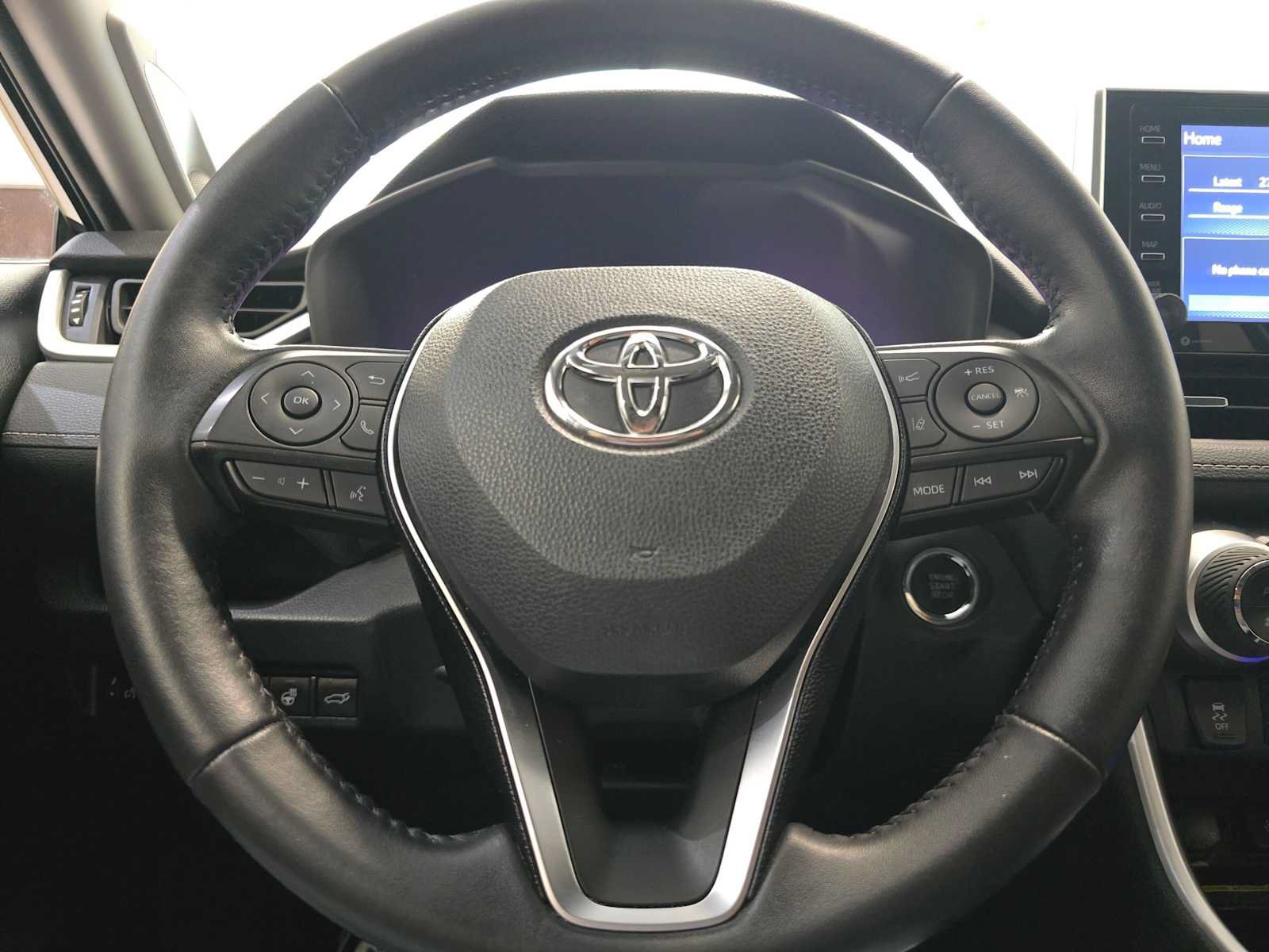 Certified 2021 Toyota RAV4 XLE Premium AWD/4WD image 11