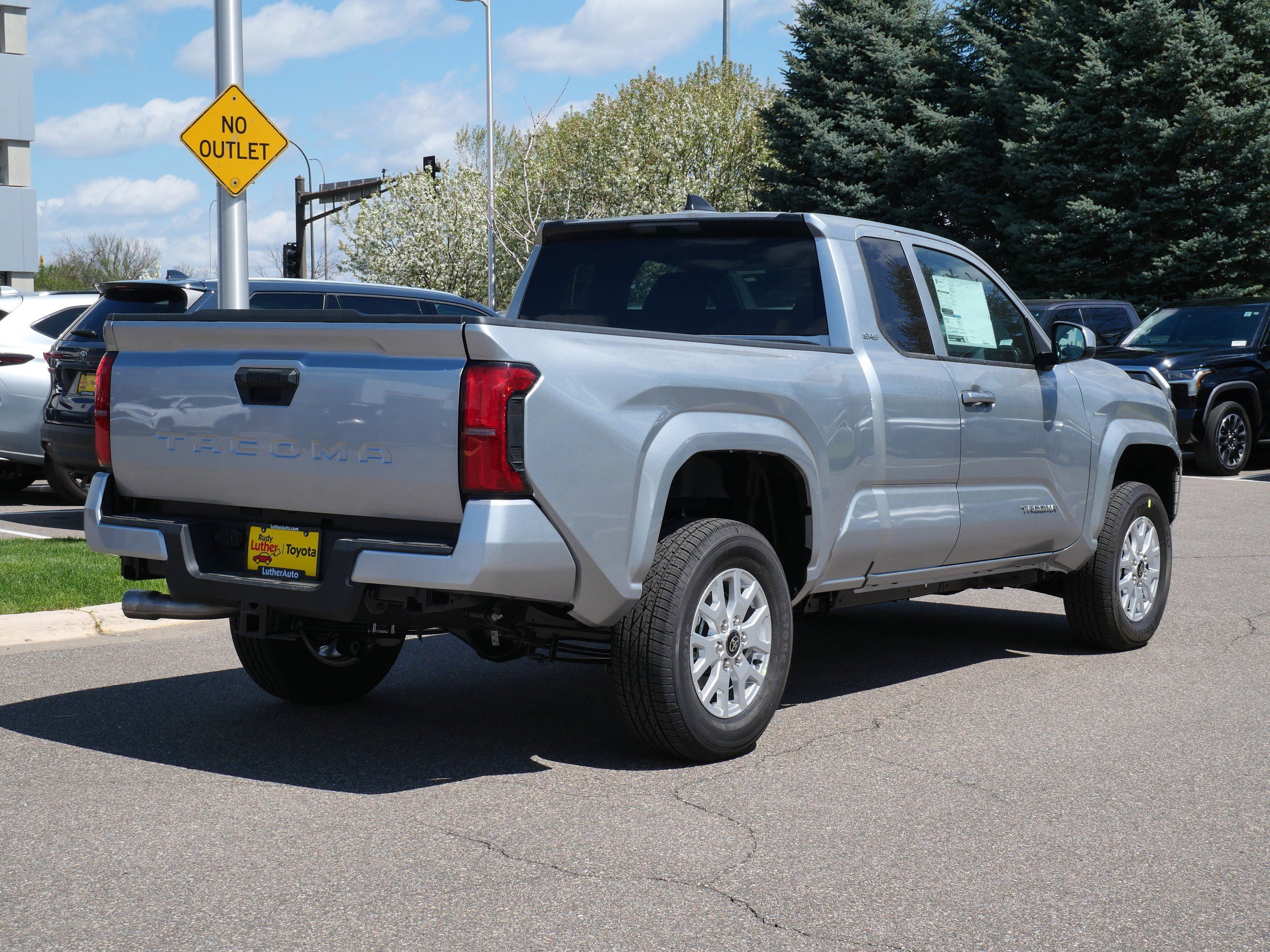 New 2026 Toyota Tacoma SR5 RWD video 2