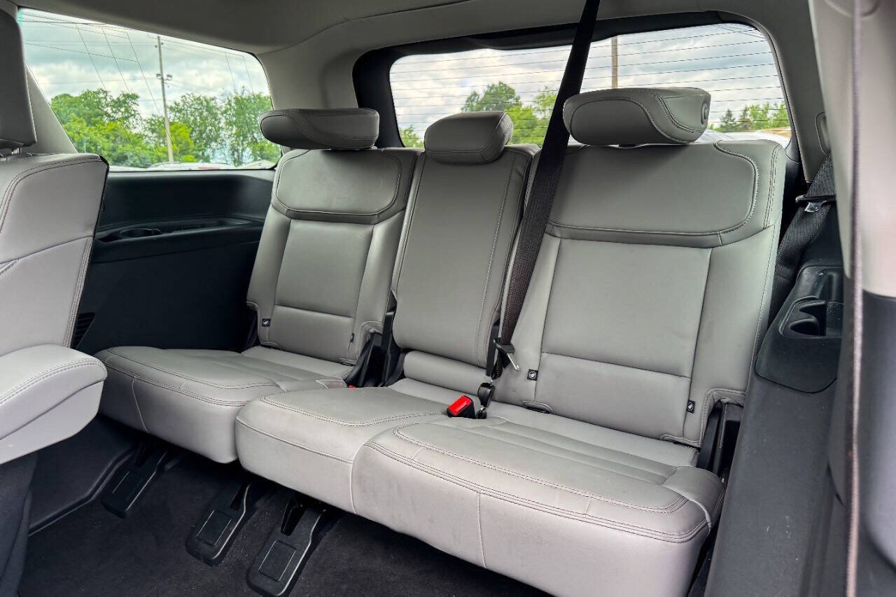 Used 2025 Ford Expedition Active AWD/4WD image 24