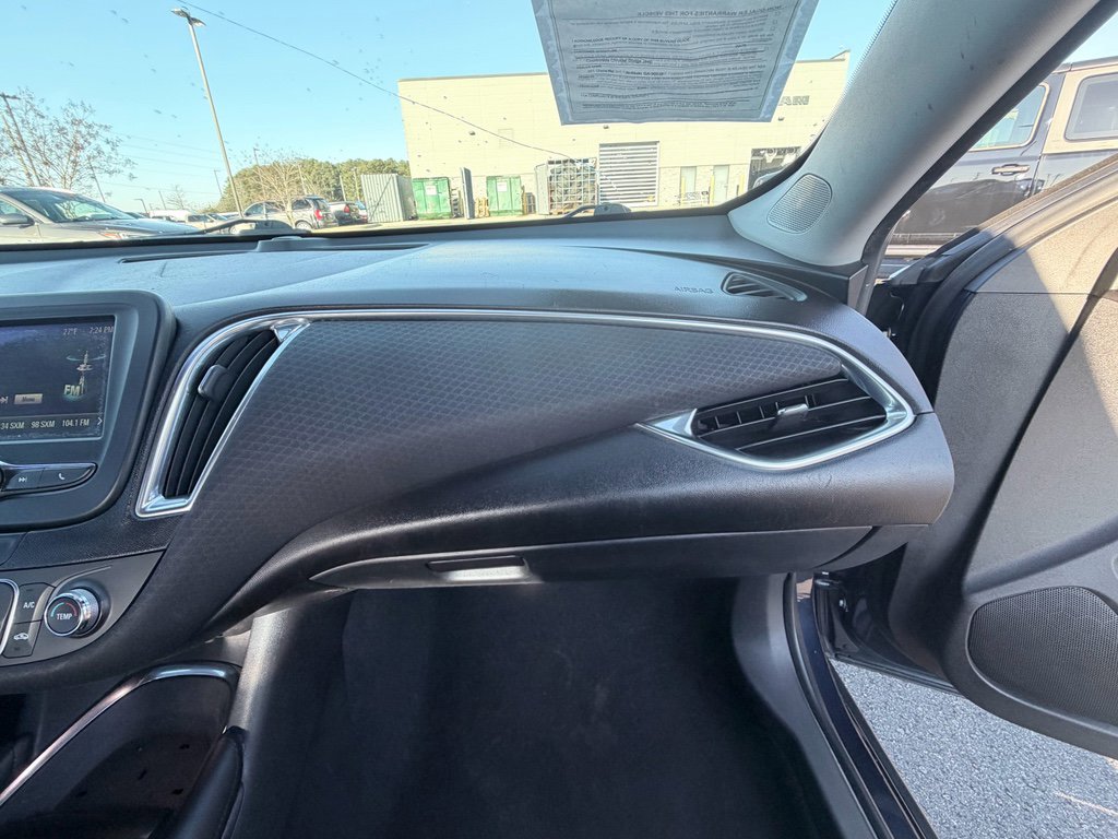 Used 2016 Chevrolet Malibu LT image 16