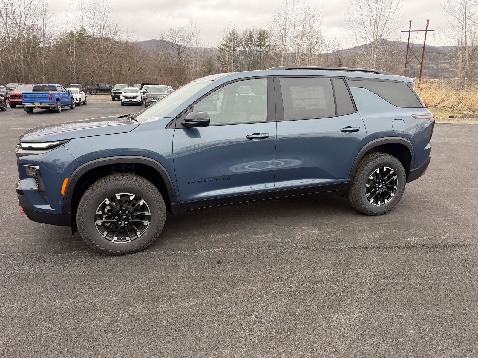 New 2026 Chevrolet Traverse Z71 image 3