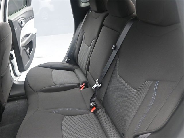 Used 2025 Jeep Compass Sport w/ Mopar Graphics Package image 20