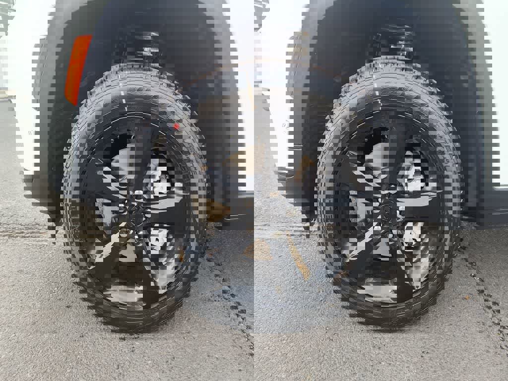 New 2025 Jeep Grand Cherokee L Limited w/ Luxury Tech Group II image 10