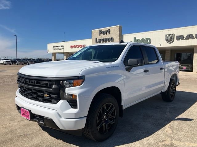 Used 2025 Chevrolet Silverado 1500 Custom image 3