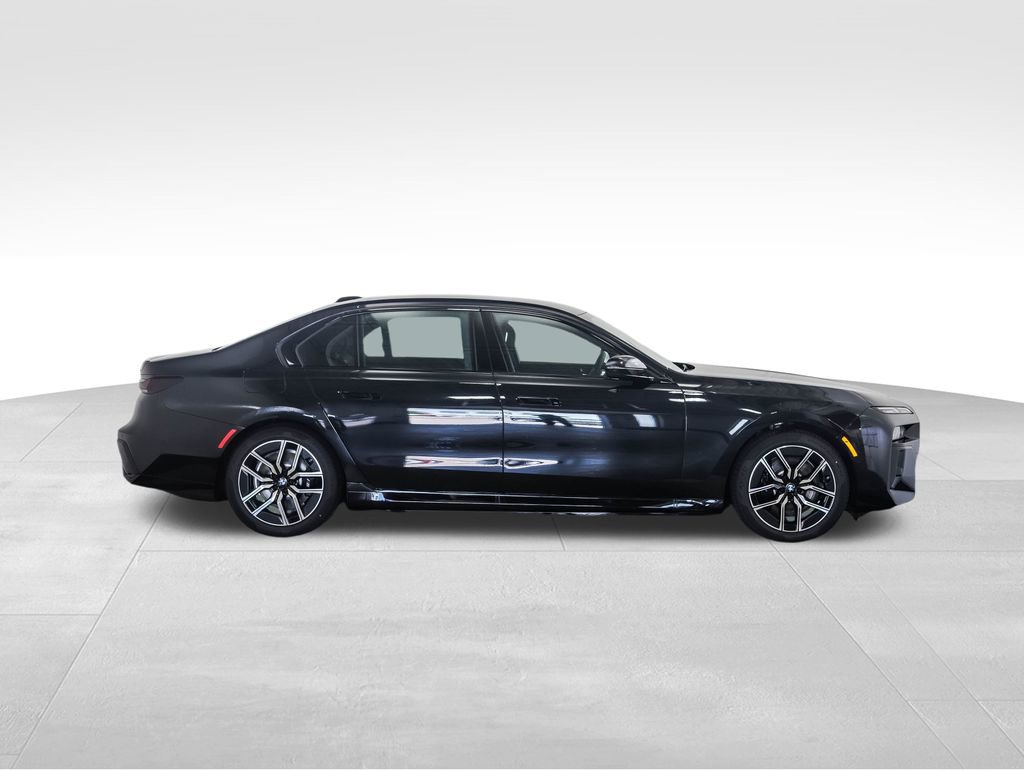 New 2025 BMW i7 xDrive60 image 6