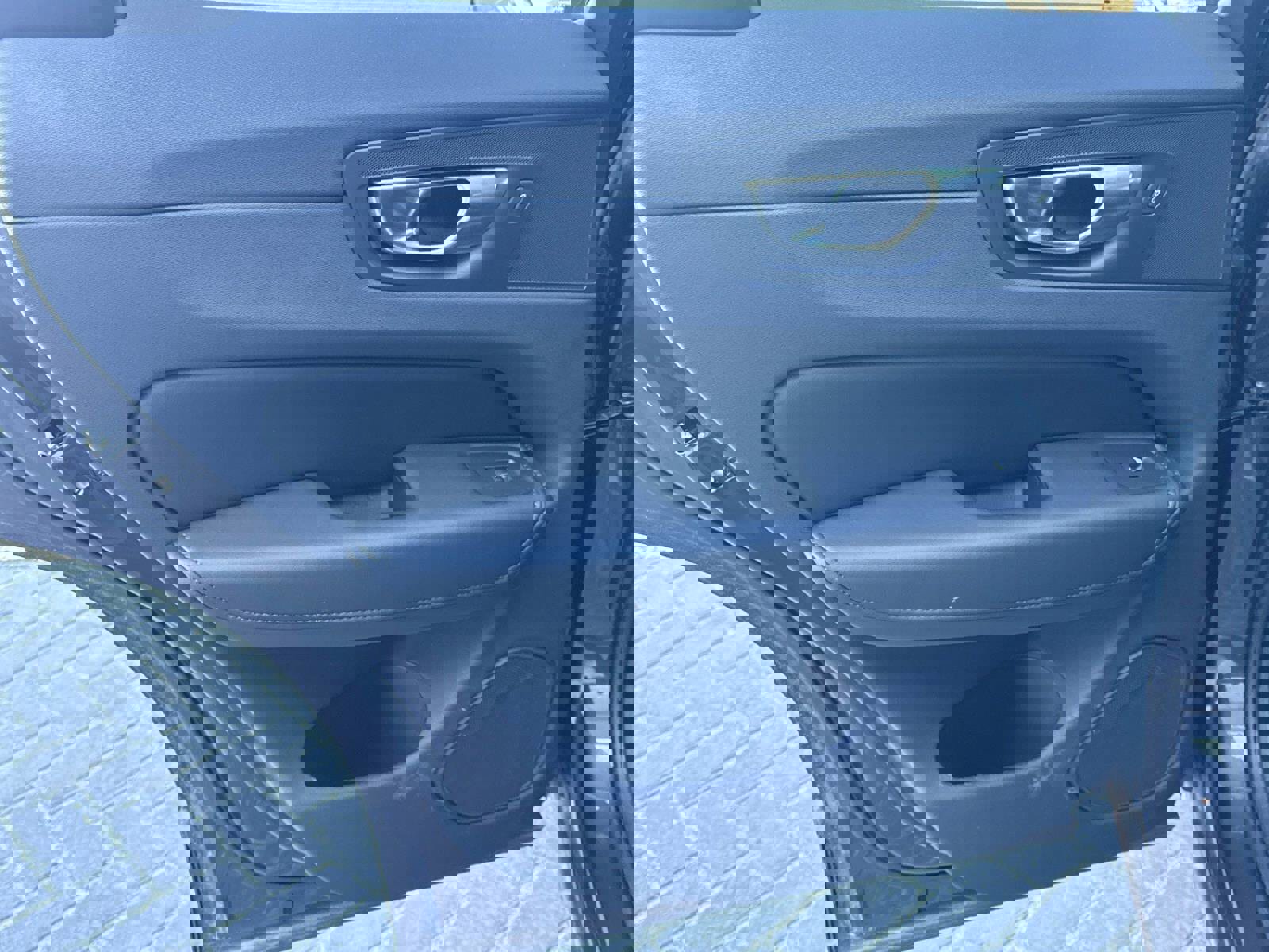 Certified 2025 Volvo XC60 B5 Core w/ Climate Package image 20