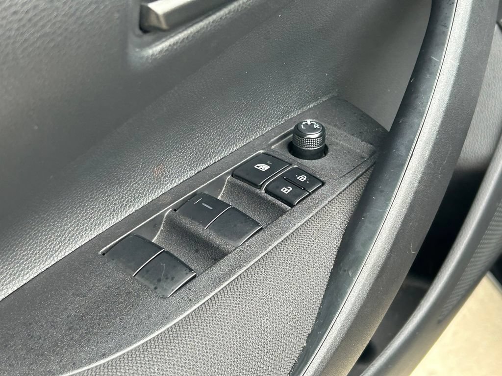 Certified 2025 Toyota Corolla LE FWD image 22