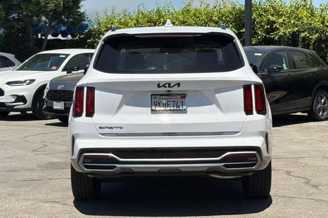 Used 2023 Kia Sorento S w/ Panoramic Sunroof Package FWD image 5