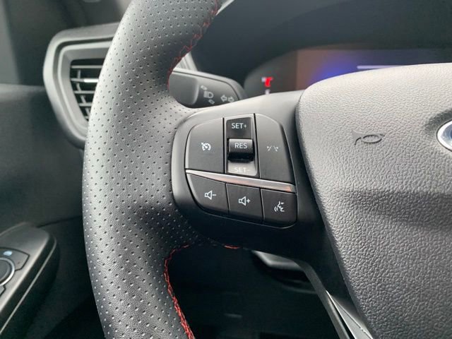 Certified 2025 Ford Escape ST-Line AWD/4WD image 19