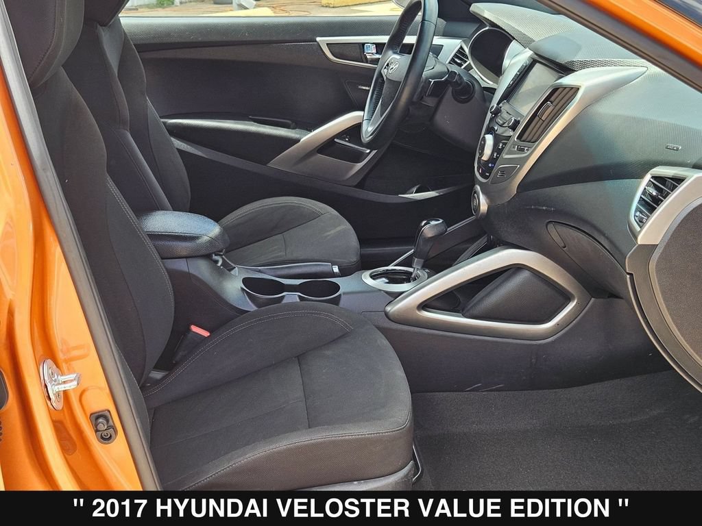 Used 2017 Hyundai Veloster Value Edition FWD image 27