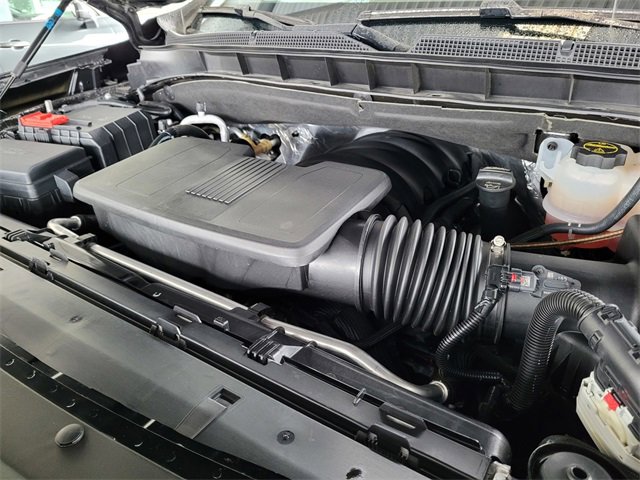 Used 2024 Chevrolet Suburban LT image 28