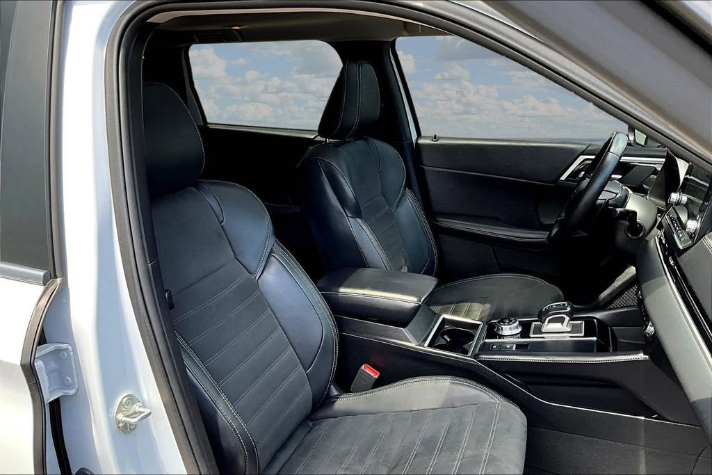Used 2024 Mitsubishi Outlander SE FWD image 28