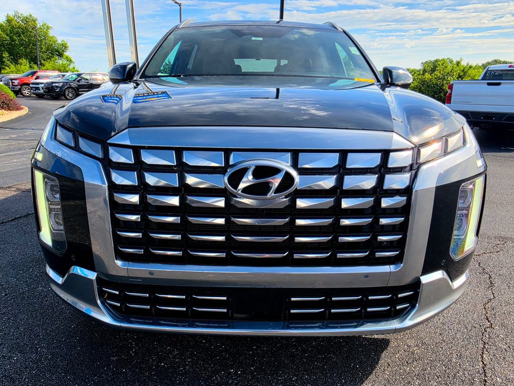 Used 2023 Hyundai Palisade Calligraphy w/ Cargo Package FWD image 14