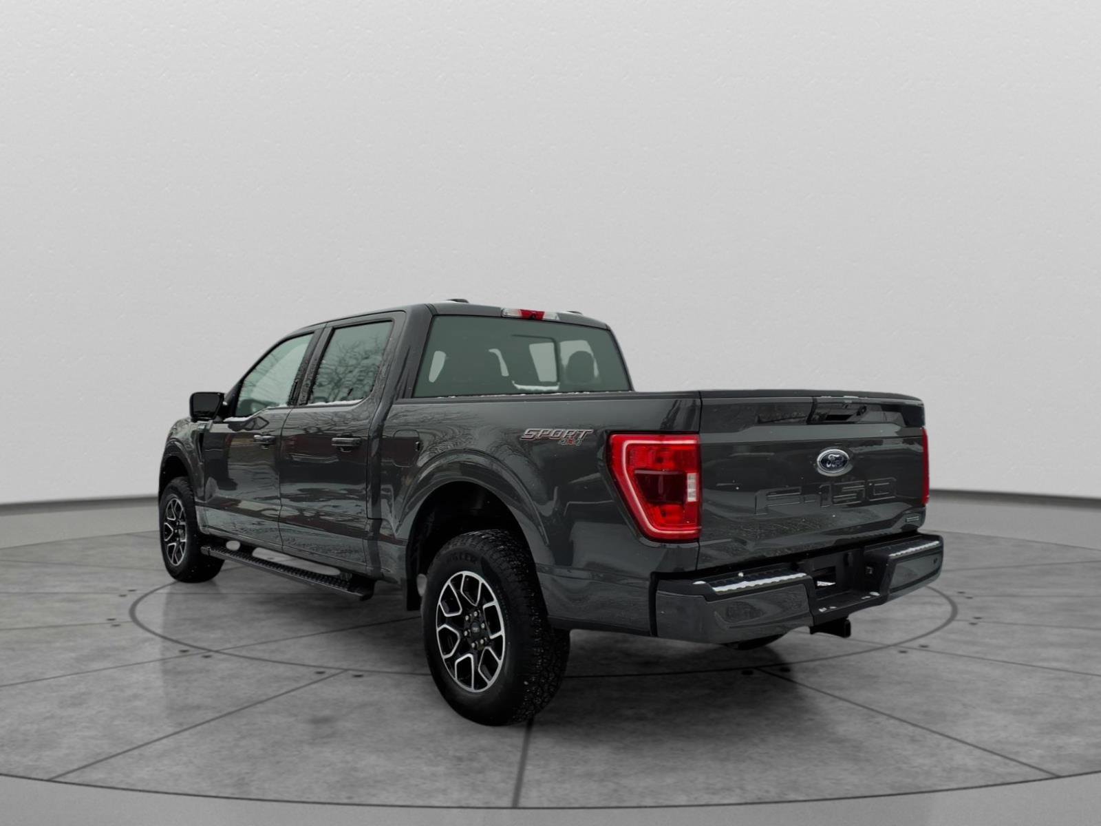 Used 2021 Ford F150 XLT w/ Equipment Group 302A High image 5