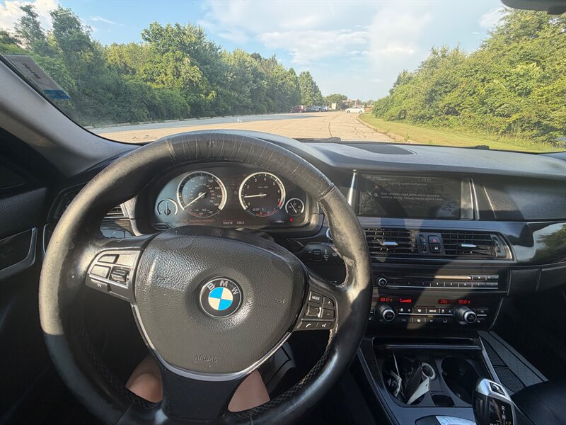 Used 2014 BMW 528i xDrive Sedan AWD/4WD image 10