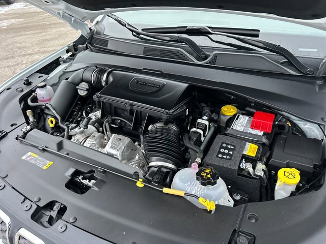 Used 2025 Jeep Compass Sport image 34