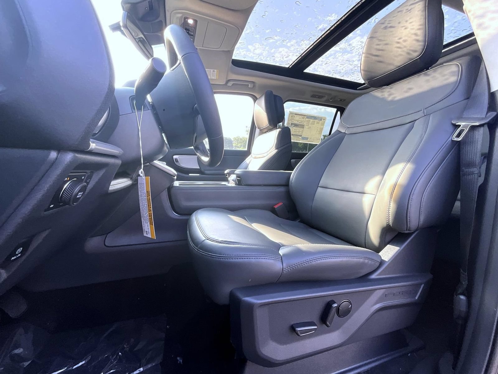 New 2027 Ford Expedition Active AWD/4WD image 12