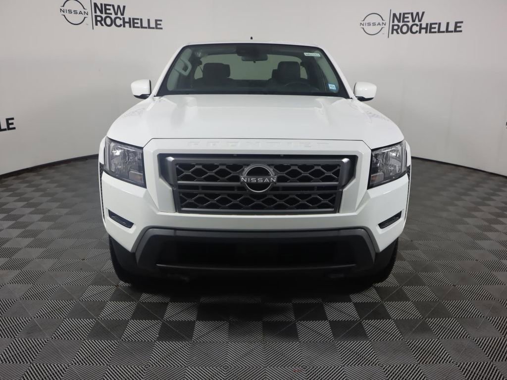Certified 2024 Nissan Frontier SV w/ Technology Package image 3