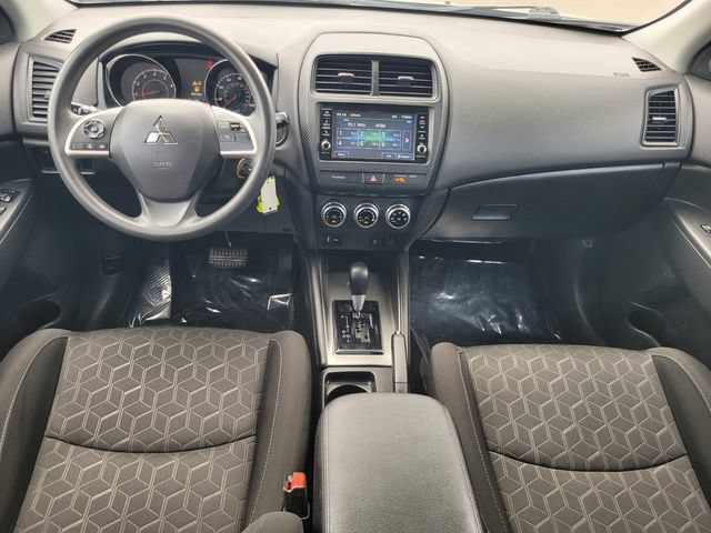 Used 2024 Mitsubishi Outlander Sport ES AWD/4WD image 16
