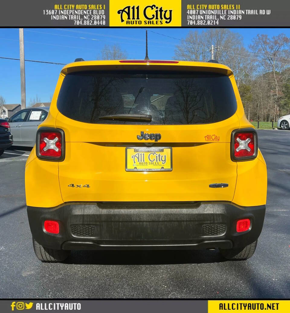 Used 2015 Jeep Renegade Latitude w/ Popular Equipment Group image 6