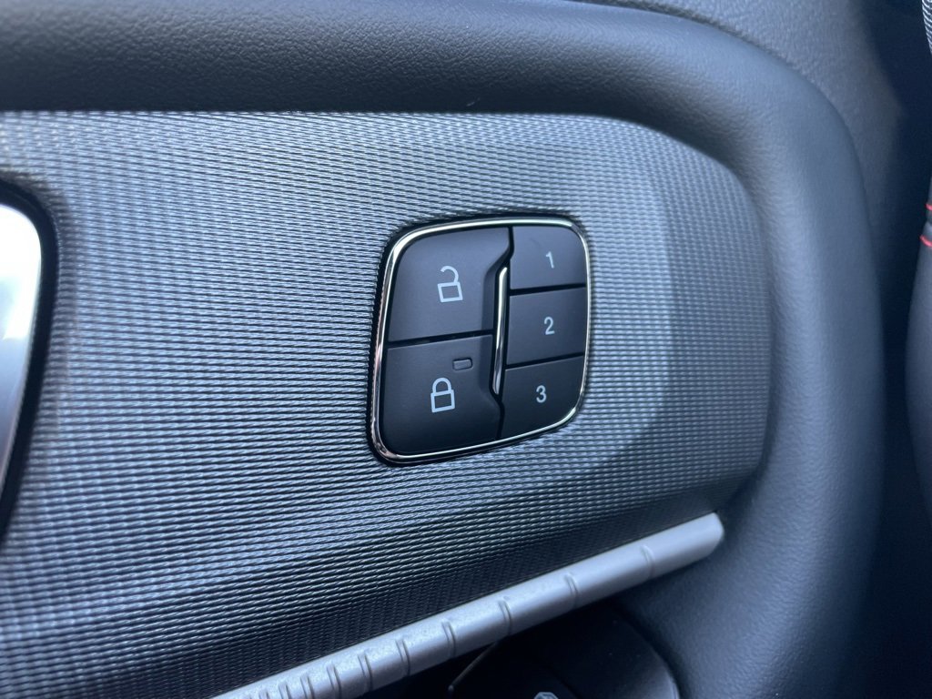 New 2026 Ford Explorer ST-Line w/ ST-Line Street Pack image 30