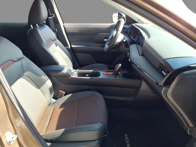 Certified 2026 Nissan Kicks SR w/ Cold Weather Package AWD/4WD image 14