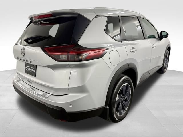 Used 2025 Nissan Rogue SV w/ SV Premium Package image 9