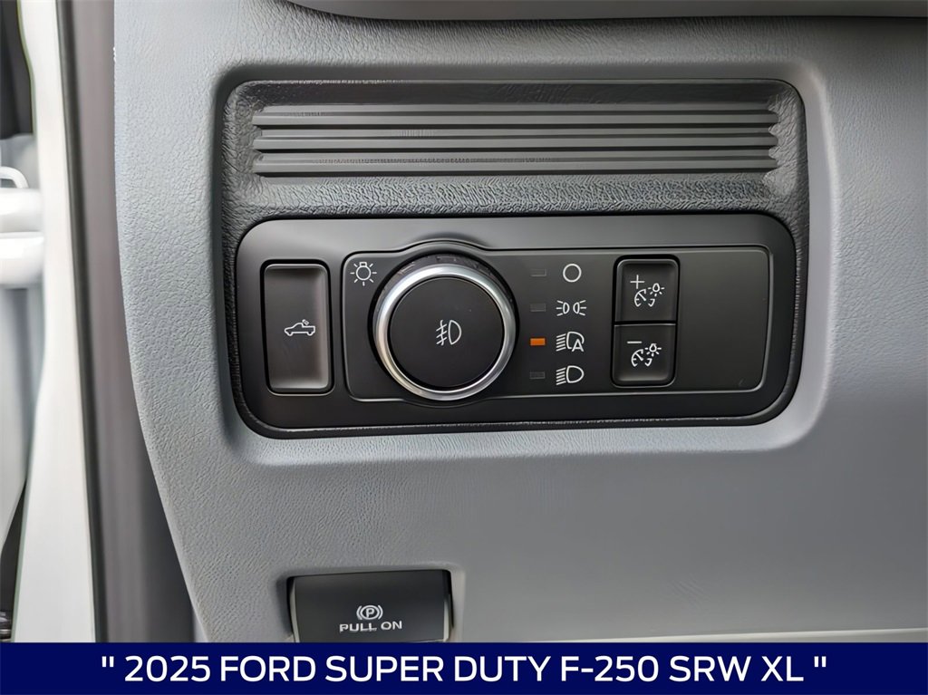 New 2025 Ford F250 XL w/ XL Chrome Package image 16