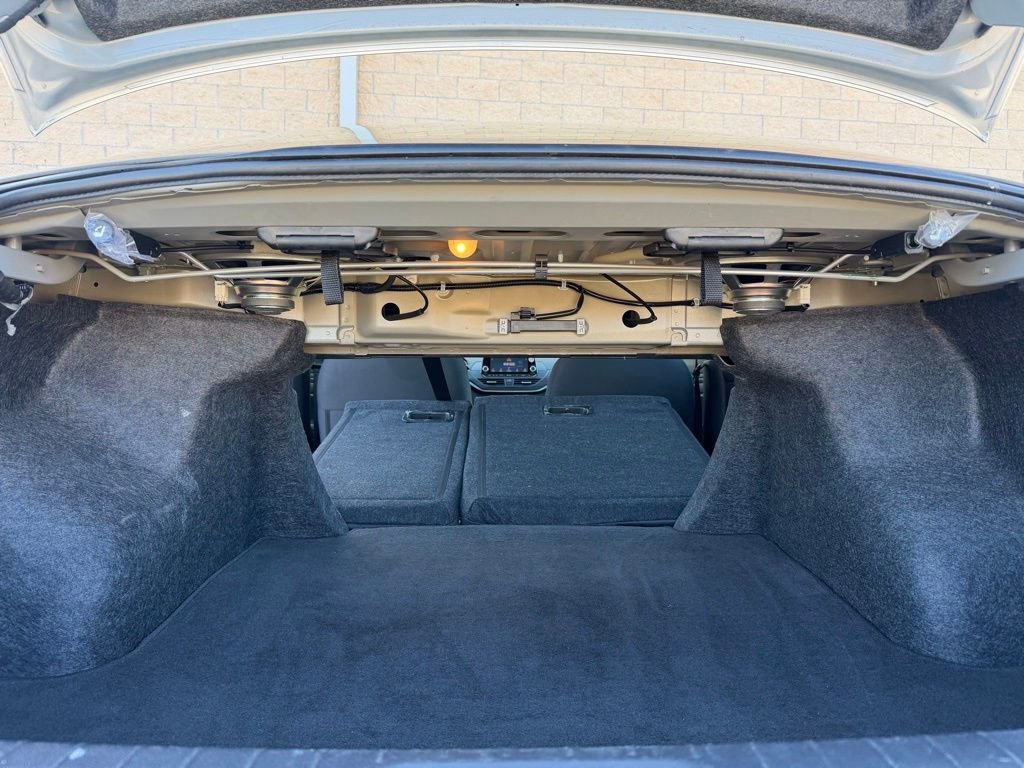 Used 2024 Nissan Altima 2.5 SV image 11