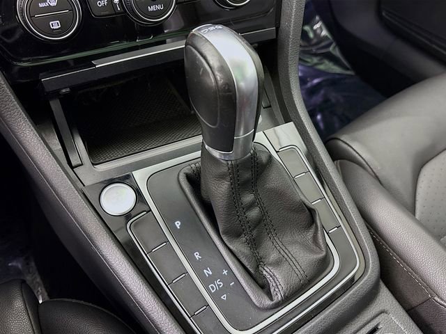 Used 2015 Volkswagen Golf TDI SEL w/ Lighting Package (SEL) image 17