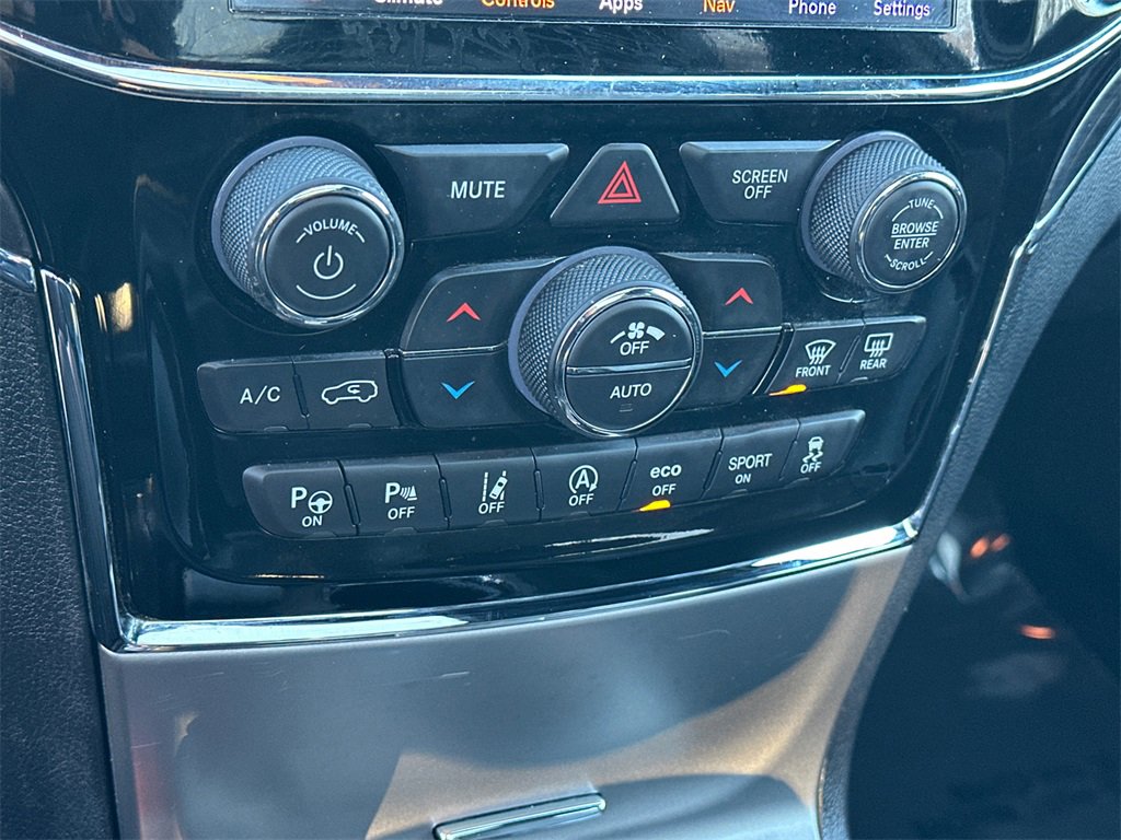 Used 2020 Jeep Grand Cherokee Overland image 34