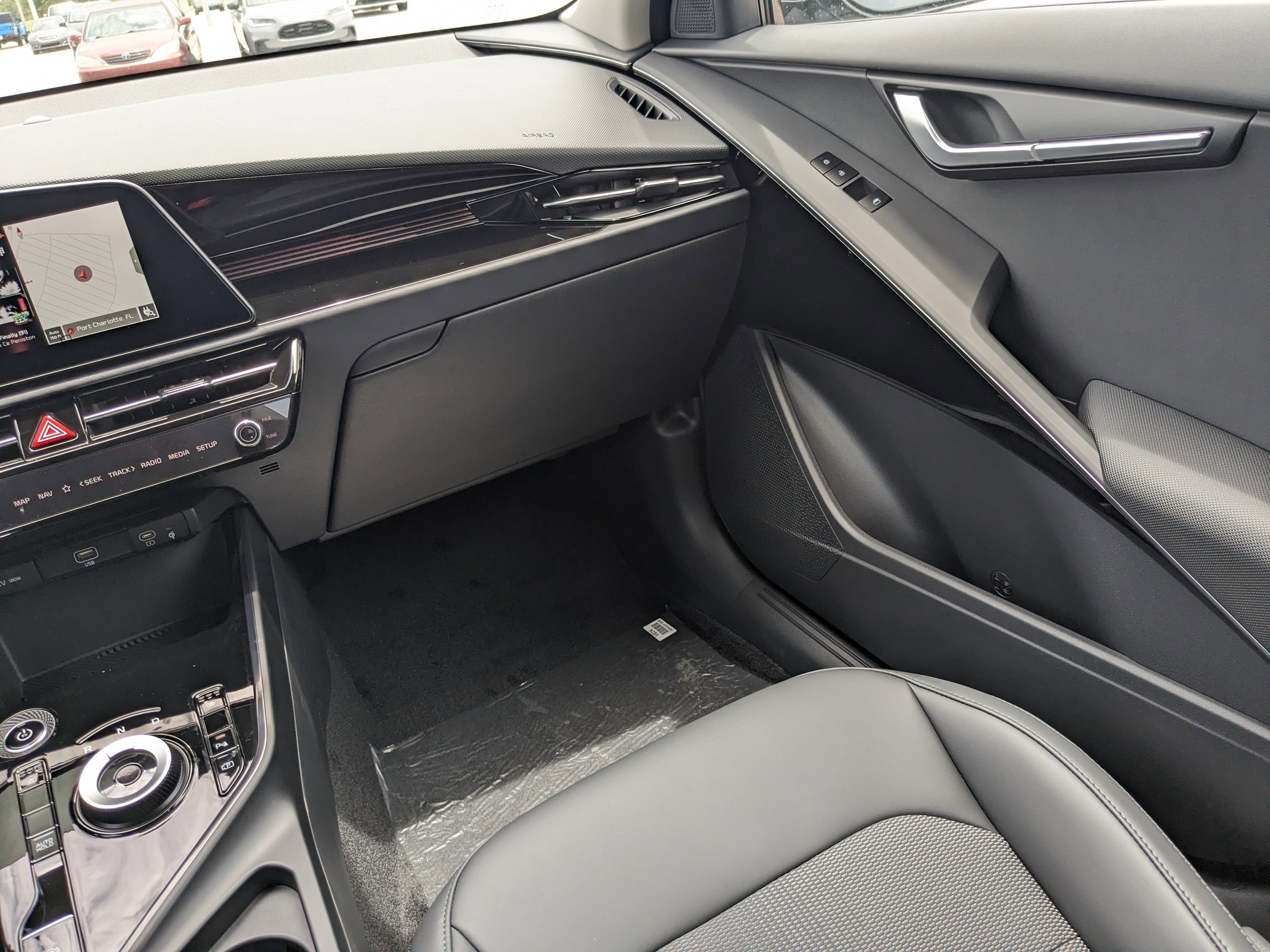 New 2025 Kia Niro Wind image 21