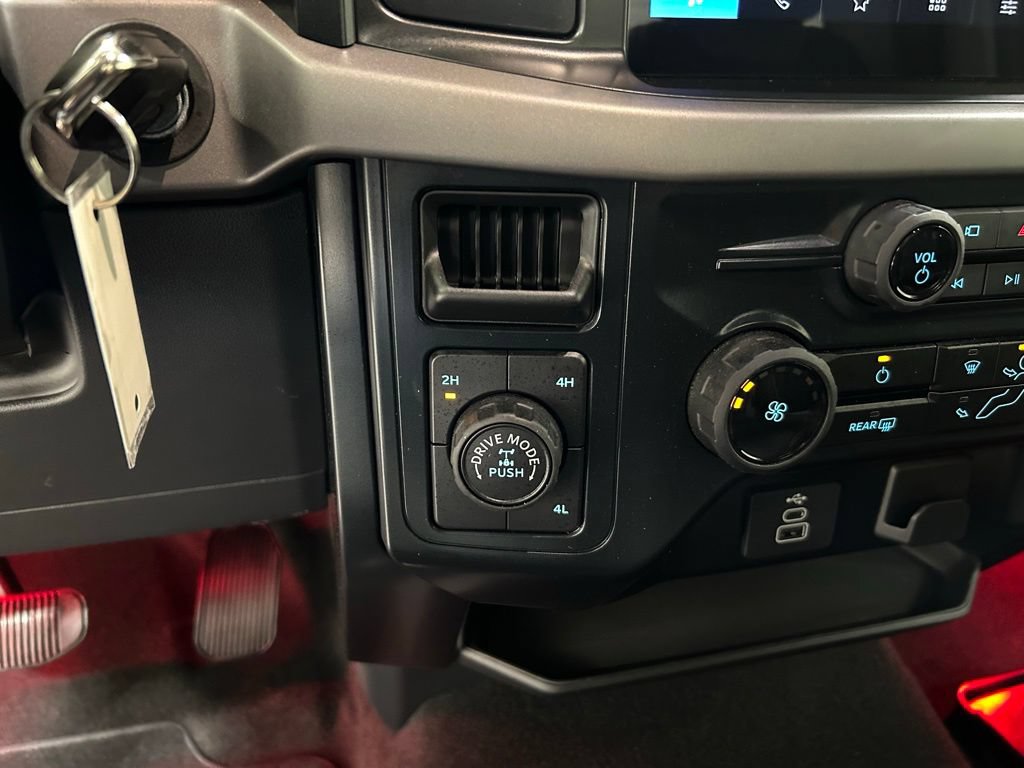 Used 2025 Ford F150 XL w/ Equipment Group 103A High AWD/4WD image 16