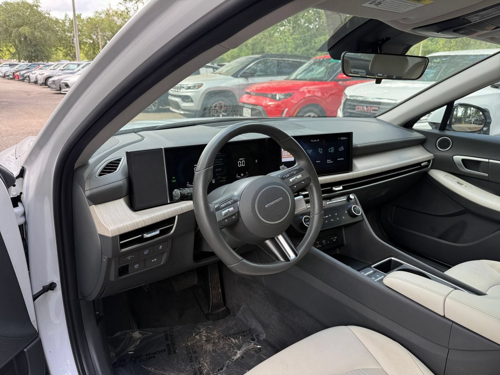 Used 2025 Hyundai Sonata SEL FWD image 31