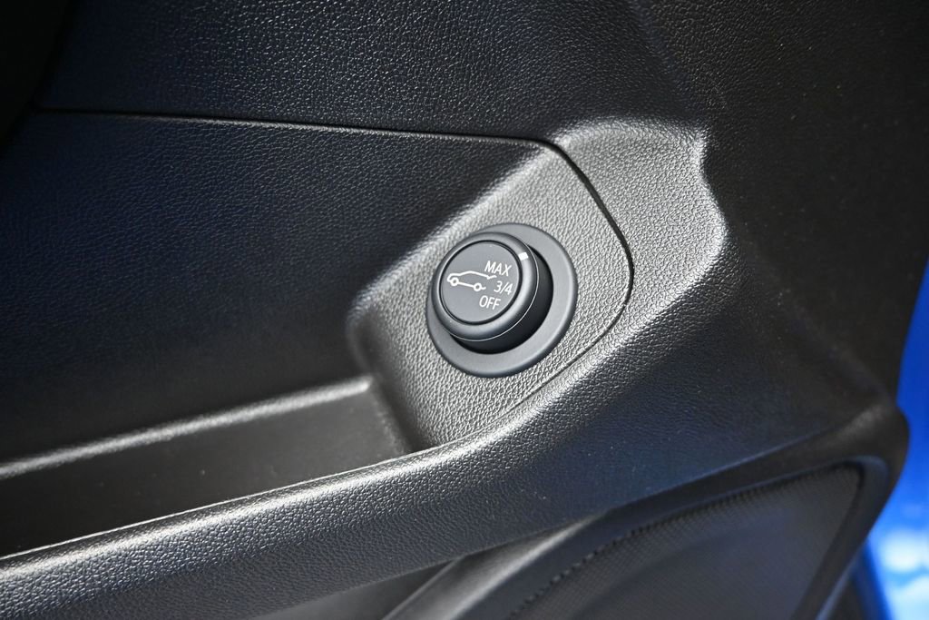 Used 2024 GMC Terrain SLT AWD/4WD image 39