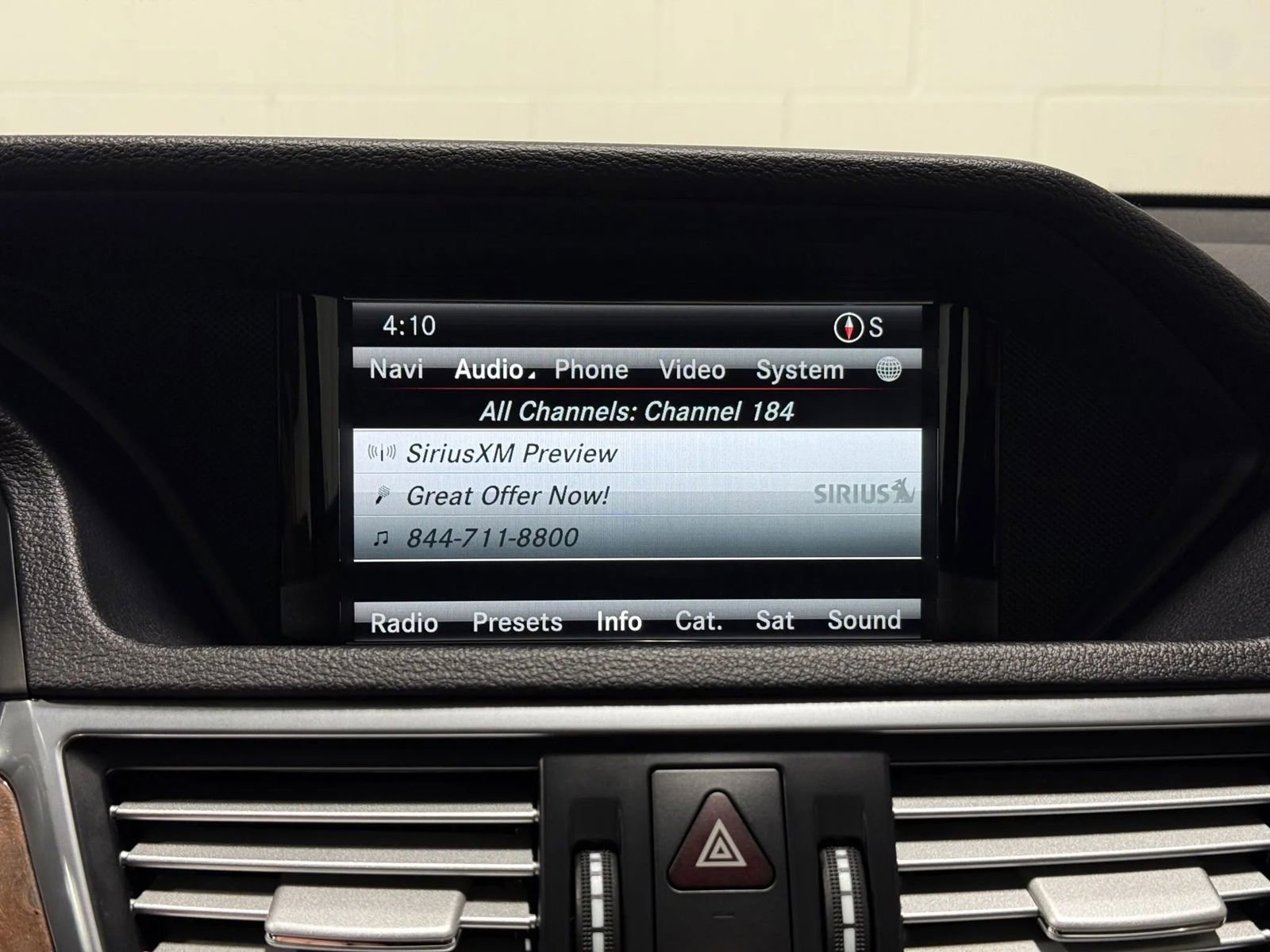 Used 2013 Mercedes-Benz E 350 4MATIC Sedan image 33