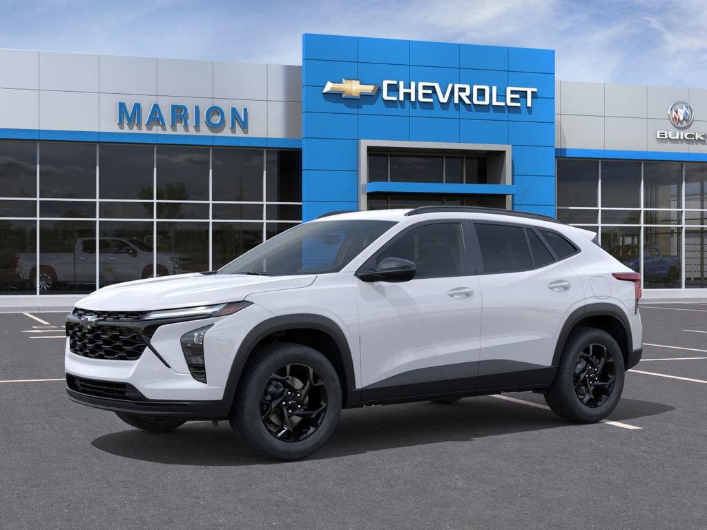 New 2026 Chevrolet Trax LT w/ Midnight Edition FWD image 2