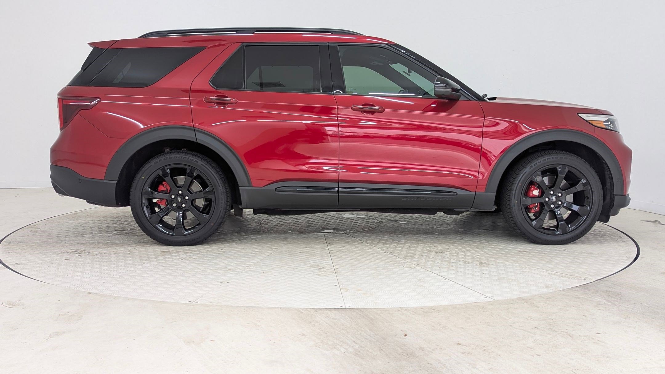 Used 2021 Ford Explorer ST w/ Equipment Group 401A image 7